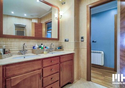 http://comprar-piso-donostia