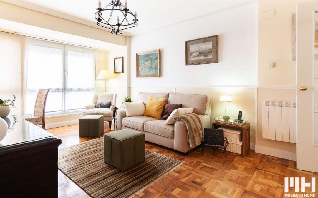 Piso alto de 3 hab y 2 baños en San Miguel, Irún. Comprar vivienda Irún.